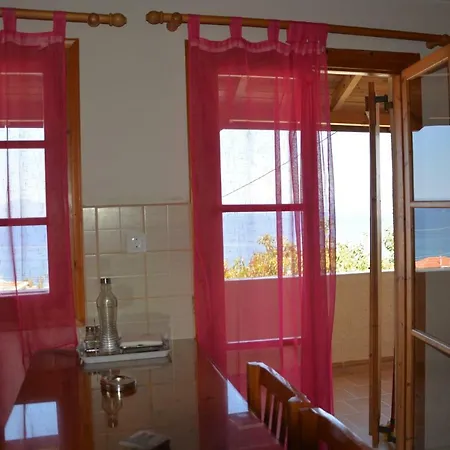 Four Seasons Verga *