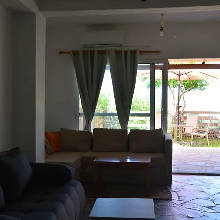 Four Seasons Verga *